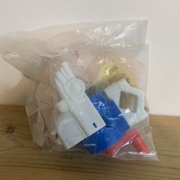 NWT Vintage 1990 Ghostbusters McDonald’s siren truck toy - Picture 2 of 2